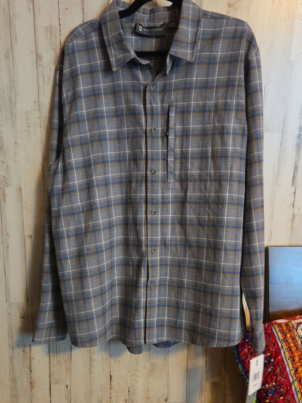 Free Country Gray Plaid Long-Sleeve Button-Down Shirt with Blue & Tan Accents